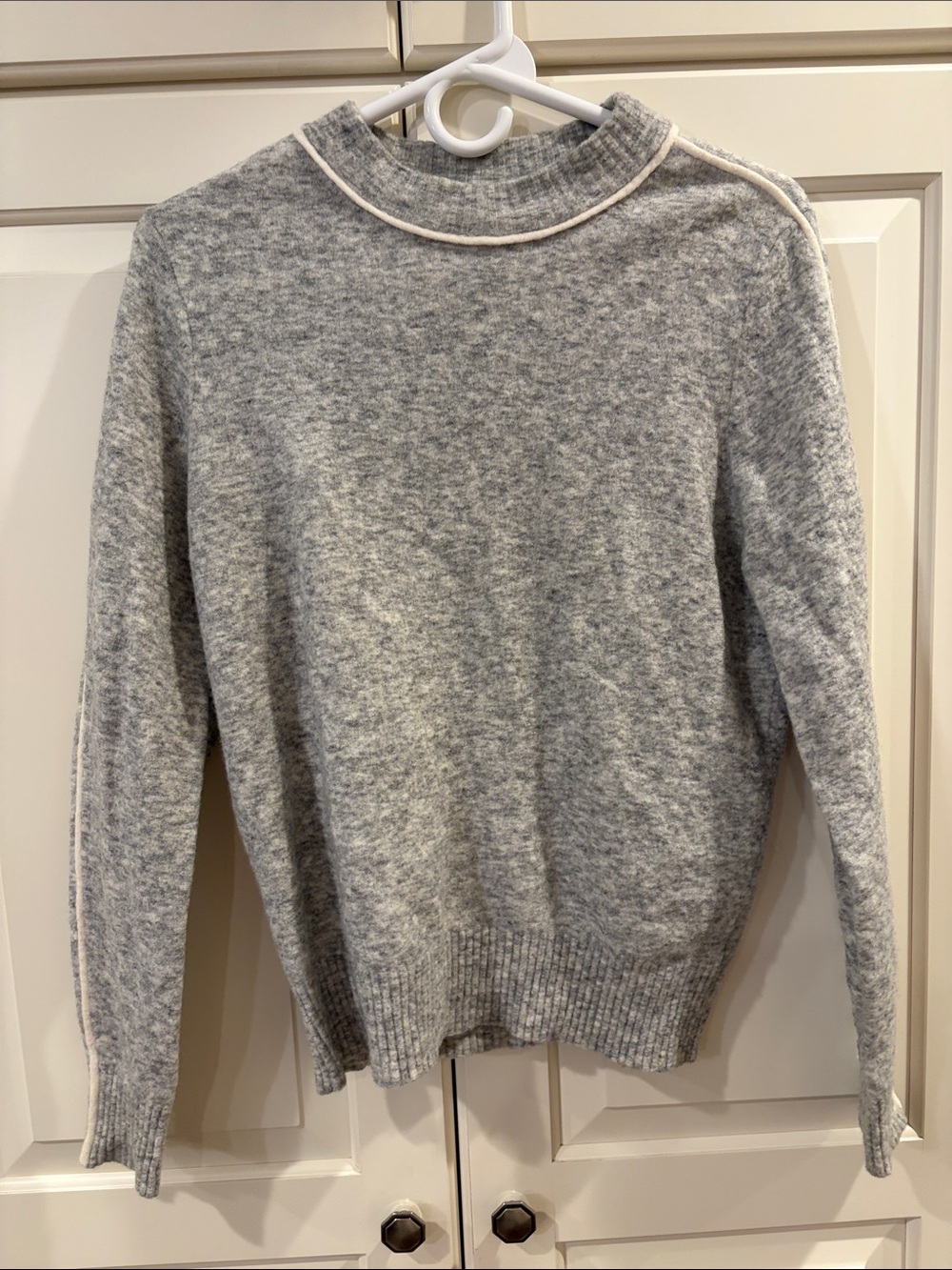 Athleta Light Gray Crewneck Sweater with Contrast Trim